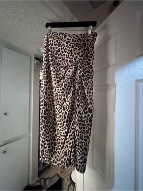 Leopard Print Midi Skirt - Beige & Black